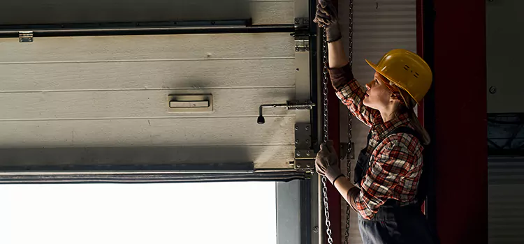 Addressing Common Garage Door Stoppage Issues in Warner Robins, GA
